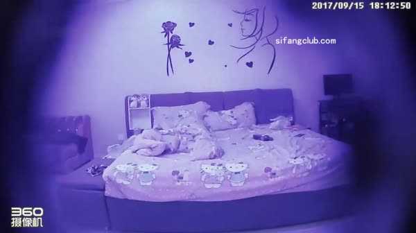 玫瑰房9.15烟瘾真大的风尘女子操逼叫的真带劲